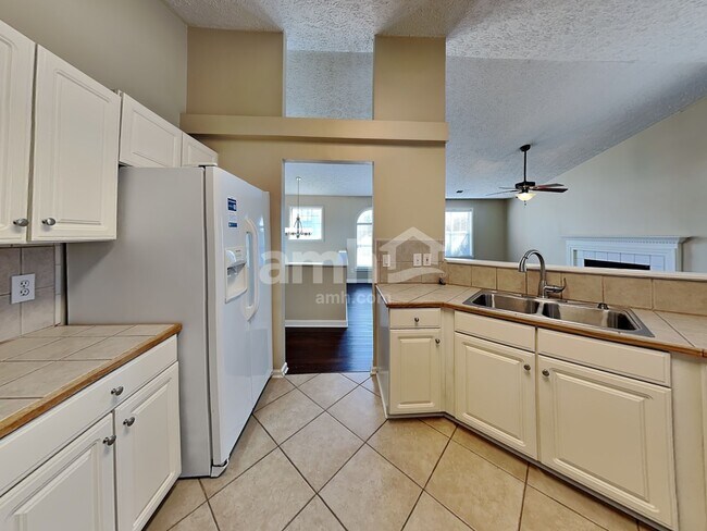 Foto del edificio - 2586 Marleigh Farm Rd NW