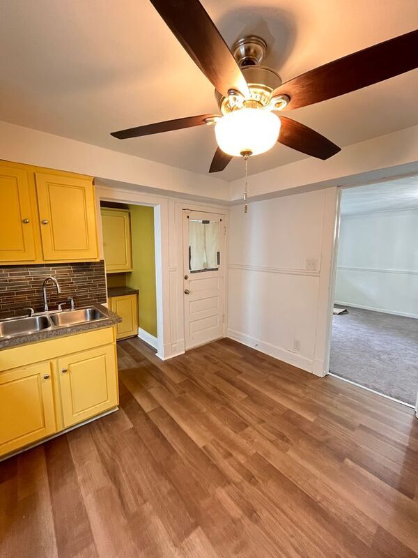 Building Photo - 1248 Belmont Ave