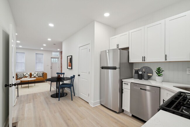 Building Photo - 1672 N Wilton St
