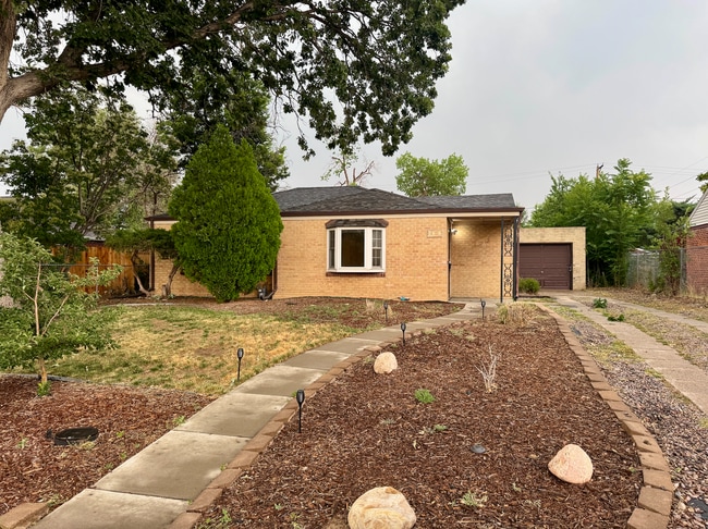 Updated 3 Bedroom 2 Bath Single Family Hom... - Updated 3 Bedroom 2 Bath Single Family Hom... House