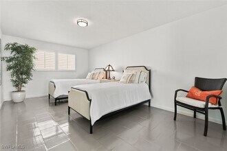 Building Photo - 3737 Crayton Rd