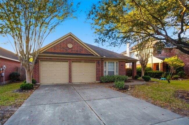 Building Photo - 2107 Sherbrook Park Ln