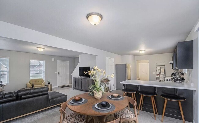 Foto del edificio - When you're here, you're home