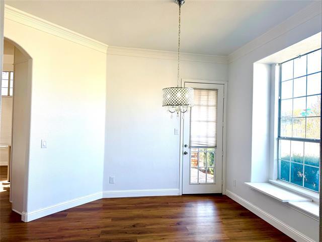 Foto del edificio - 1219 Arbor Park Dr