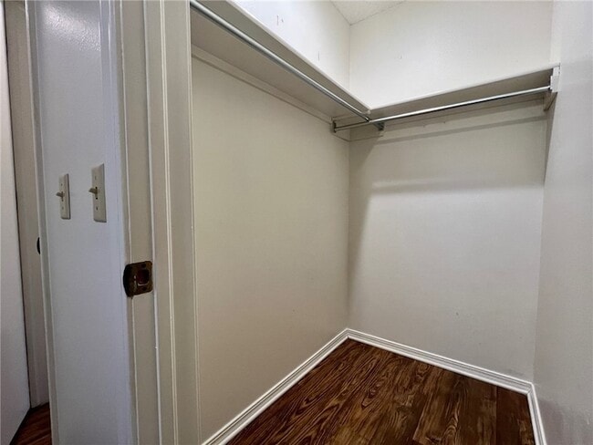 Foto del edificio - 2004 Horseshoe Dr