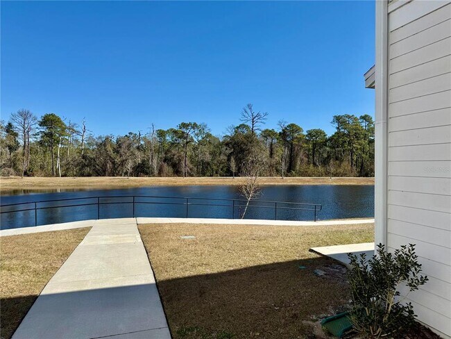 Foto del edificio - 7489 Stone Crk Trl