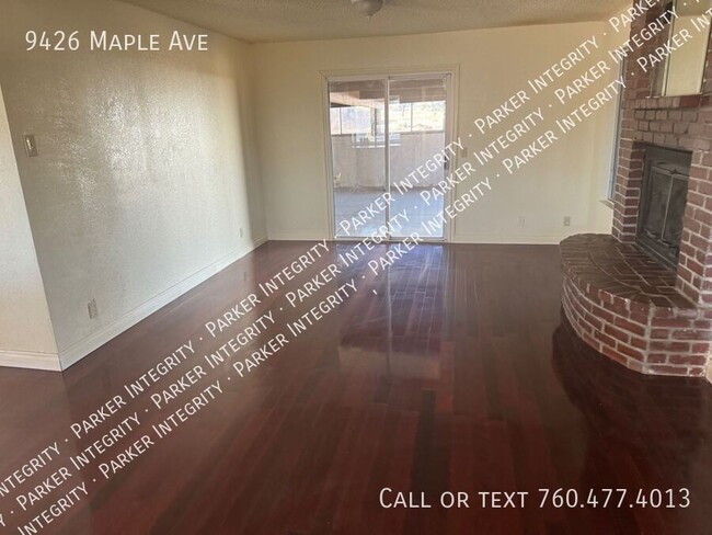 Foto del edificio - 9426 Maple Ave