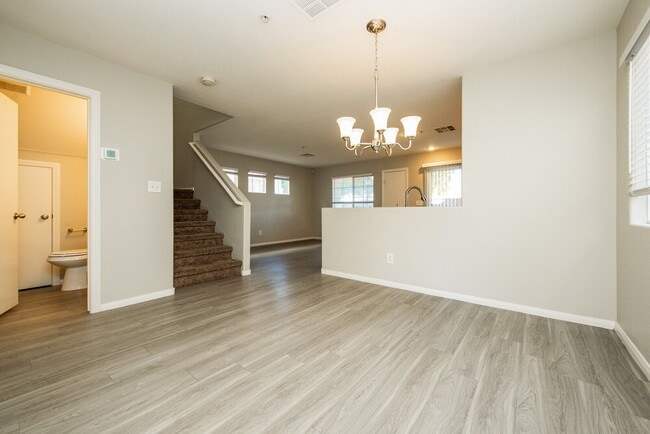 Building Photo - 3020 Sunrise Bay Ave