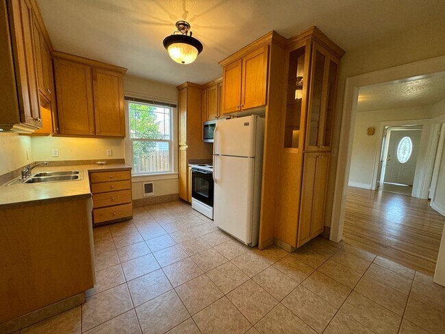 Foto del edificio - 630 NE Lincoln St