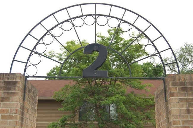 Photo - 200 Briarcrest Dr Townhome