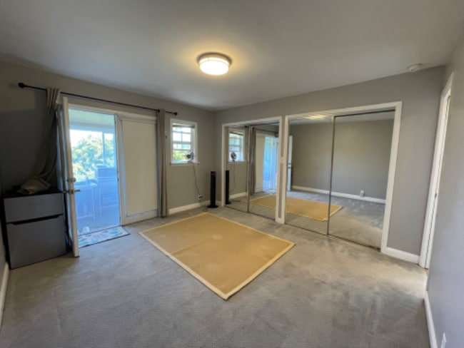 Building Photo - 115 London Ct