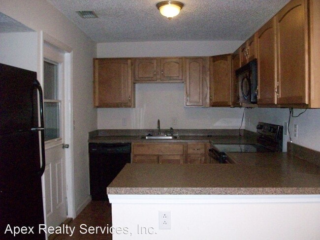 Building Photo - 4 br, 2 bath House - 744 Palm Hammock Cir