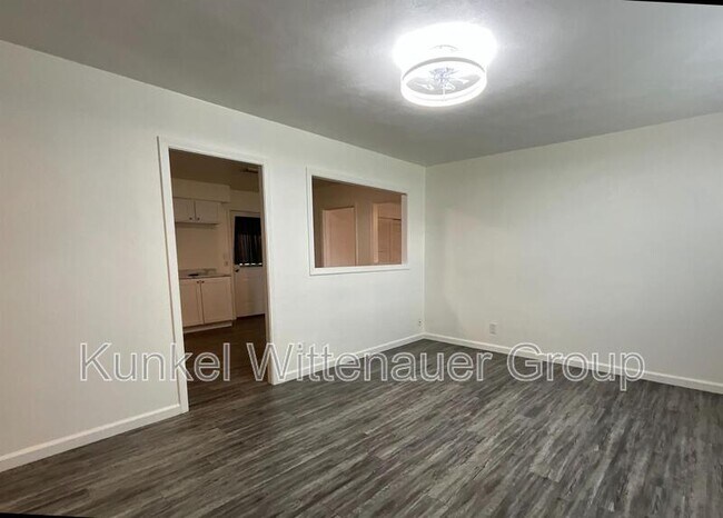 Foto del edificio - 516 Joy Dr