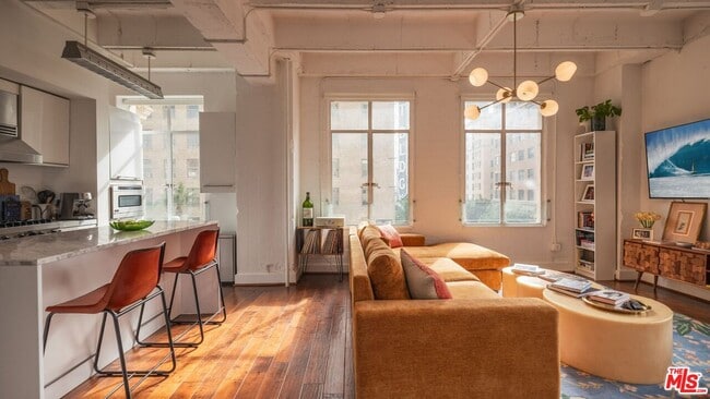 Foto del edificio - 6253 Hollywood Blvd