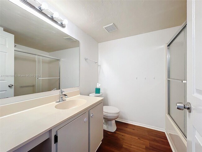 Foto del edificio - 1803 Palm Beach Trace Dr