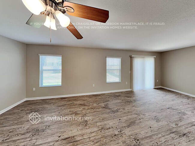 Foto del edificio - 6835 Langford St