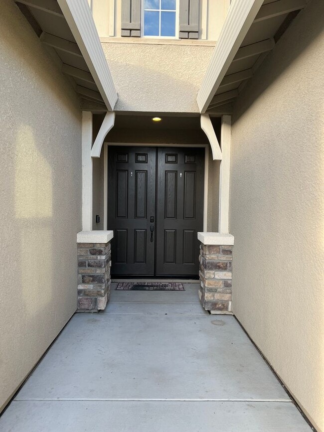 Foto del edificio - Charming 3 bedroom 2 bathroom with an office, located in Quail Run