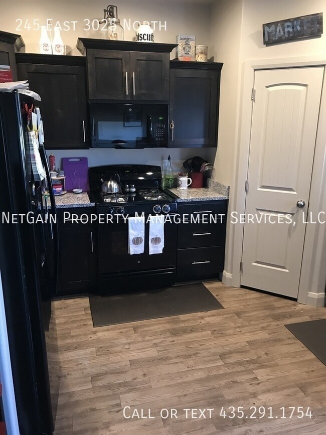 Foto del edificio - 245 E 3025 N