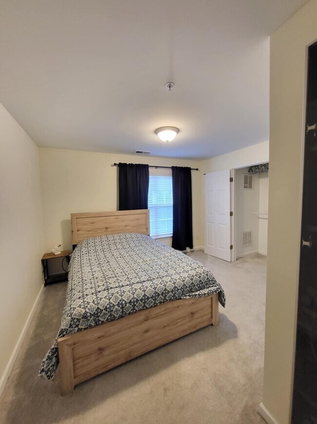 Foto del edificio - 4702 Brighton Park Dr