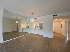 Building Photo - 328 Sugar Pine Ln Building Photo - 328 Sugar Pine Ln