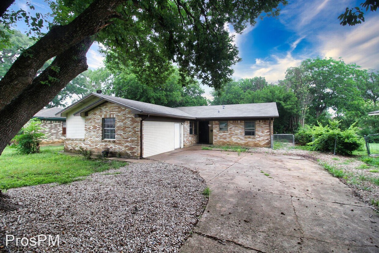 6110 Songwood Dr, Dallas, TX 75241 House Rental in Dallas, TX