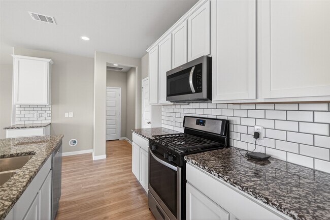 Building Photo - 13009 Leisure Cove Dr