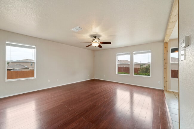 Building Photo - 3815 Mahogany Cove