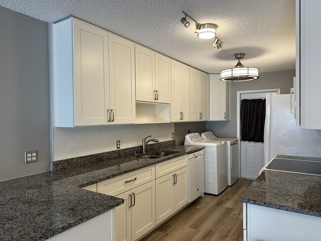 Foto del edificio - 12432 Tavares Ridge Cir