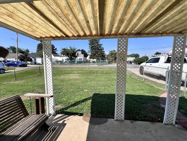 Foto del edificio - 3125 Sollers Point Rd