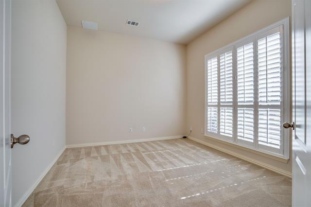 Building Photo - 7747 Ivanhoe Dr