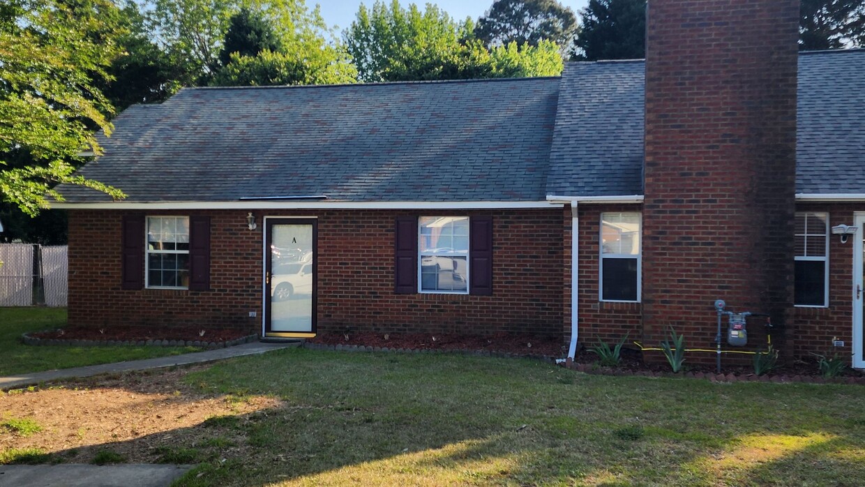 Foto principal - 4134 Bridge Ct