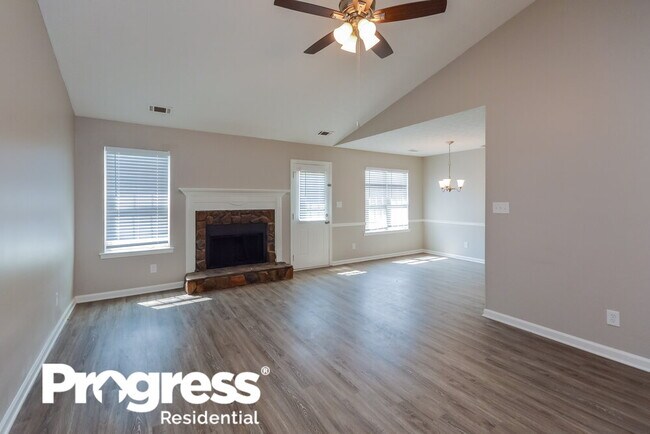 Building Photo - 220 Huntington Dr