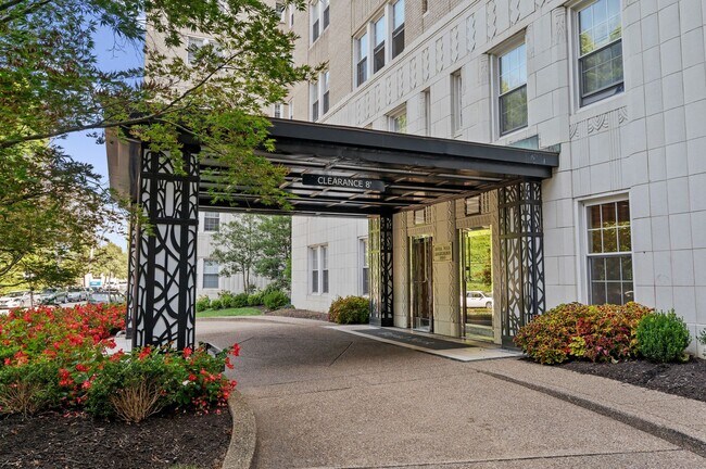 Interior Photo - The Royal York Apartments