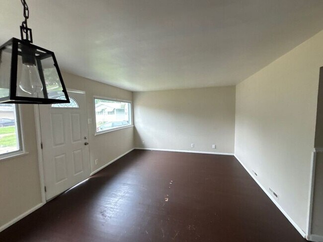 Building Photo - 10554 Gourock Dr