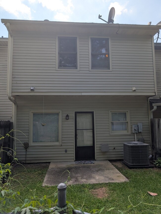 Foto del edificio - 106 Bethany Ln