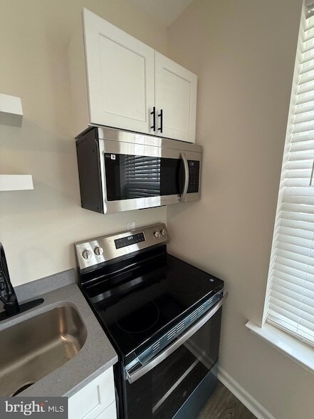 Building Photo - 9887 Deer Run