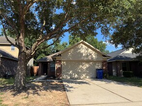 Building Photo - 33114 Cottonwood Bend