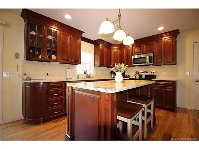Building Photo - 4 Bed - 2.5 Bath: Single Family Home in Oa...
