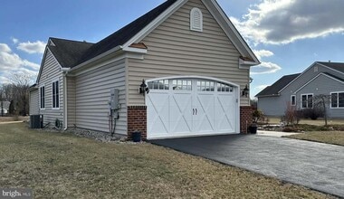 Building Photo - 148 Woodhaven Dr