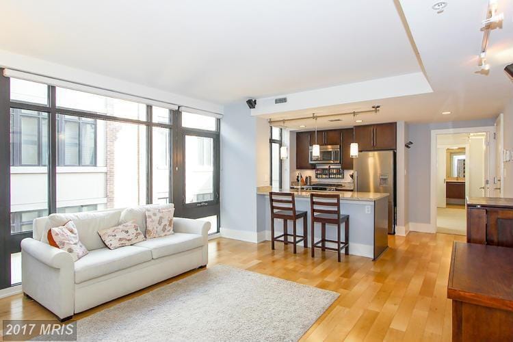 Photo - 2818 Connecticut Ave NW-301