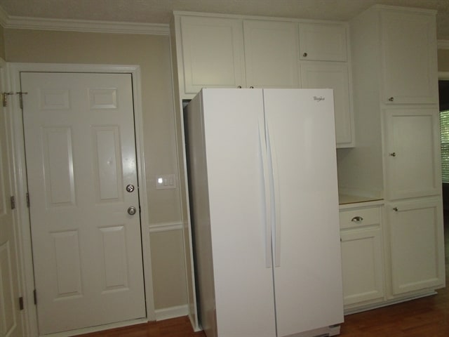 Building Photo - 700 Rosehill Ln