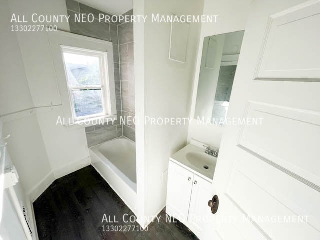 Foto del edificio - 3294 W 98th St