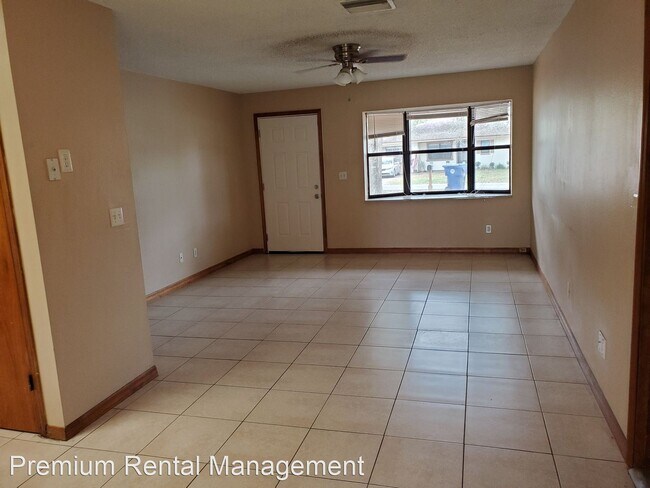 Building Photo - 3 br, 2 bath House - 109 E. Chester St 109