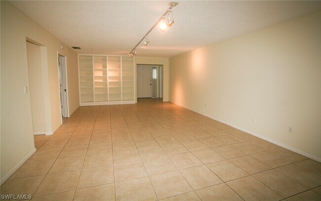 Foto del edificio - 1207 Arcola Dr