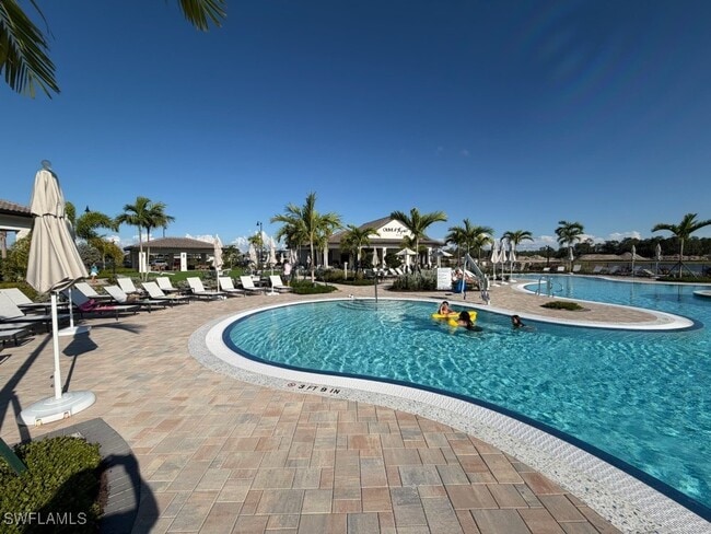 Building Photo - 1954 Fresno Ave