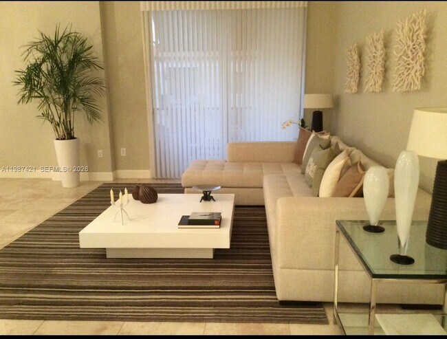 Foto del edificio - 55 Merrick Wy