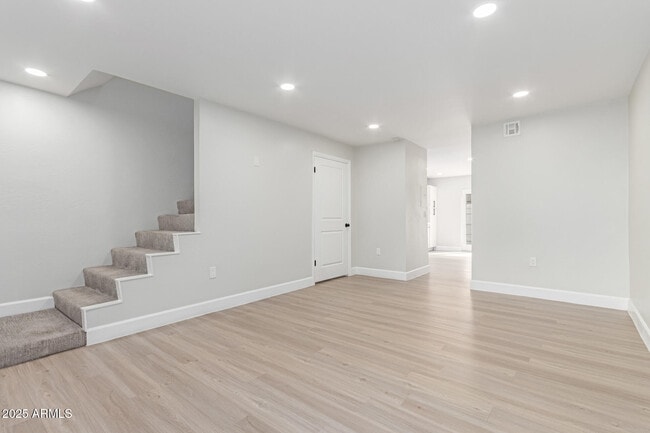 Building Photo - 3701 E Monterosa St