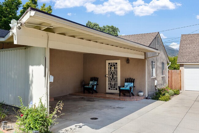 Building Photo - 1608 N Grand Oaks Ave