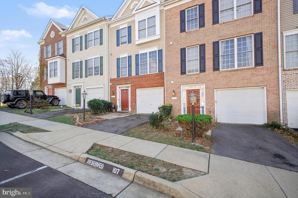 Foto principal - 105 Galway Ln