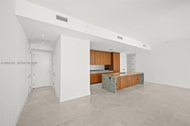 Foto del edificio - 175 SE 25th Rd